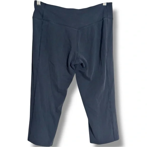 Nike Black Dri Fit Wide-Leg Capri Yoga Workout Pants - Picture 7 of 11